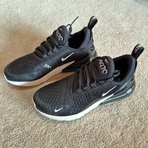 Nike Air Max 270 Sneakers in black & white
